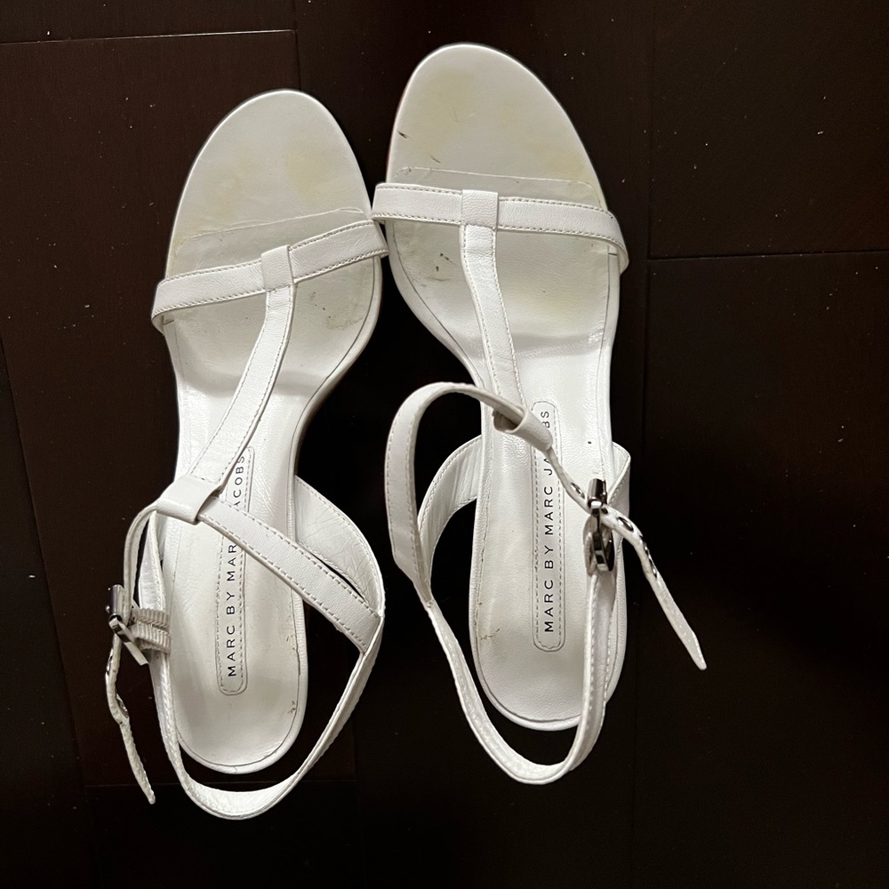 Marc by Marc Jacobs white leather strappy sandals with wood heel.